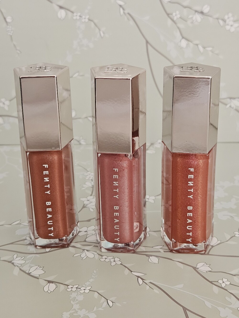 Fenty Beauty Gloss Binb Trio, Fenty Glow, Fussy, Fenty Glow Fantasy New